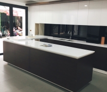 PROJECT: Mặt bếp Solid surface Montelli